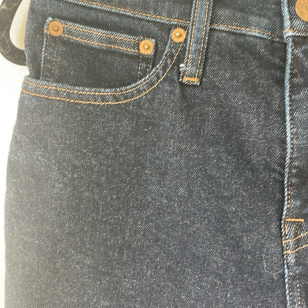 JCREW ESSENTIAL STRAIGHT size 6 jeans 94%cotton - Picture 4 of 8